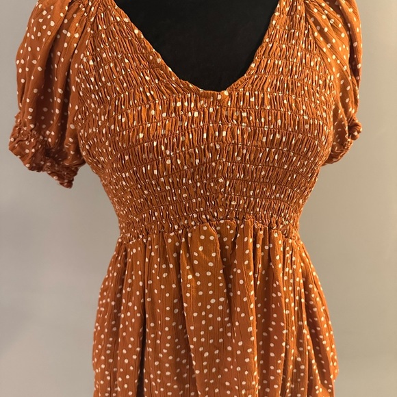Angie Orange top with White Dots - Picture 1 of 7